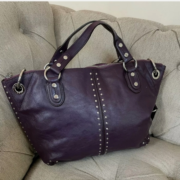 Michael Kors Handbags - 🥳HP🥳Michael Kors Astor LRG Chain Purple Tote New